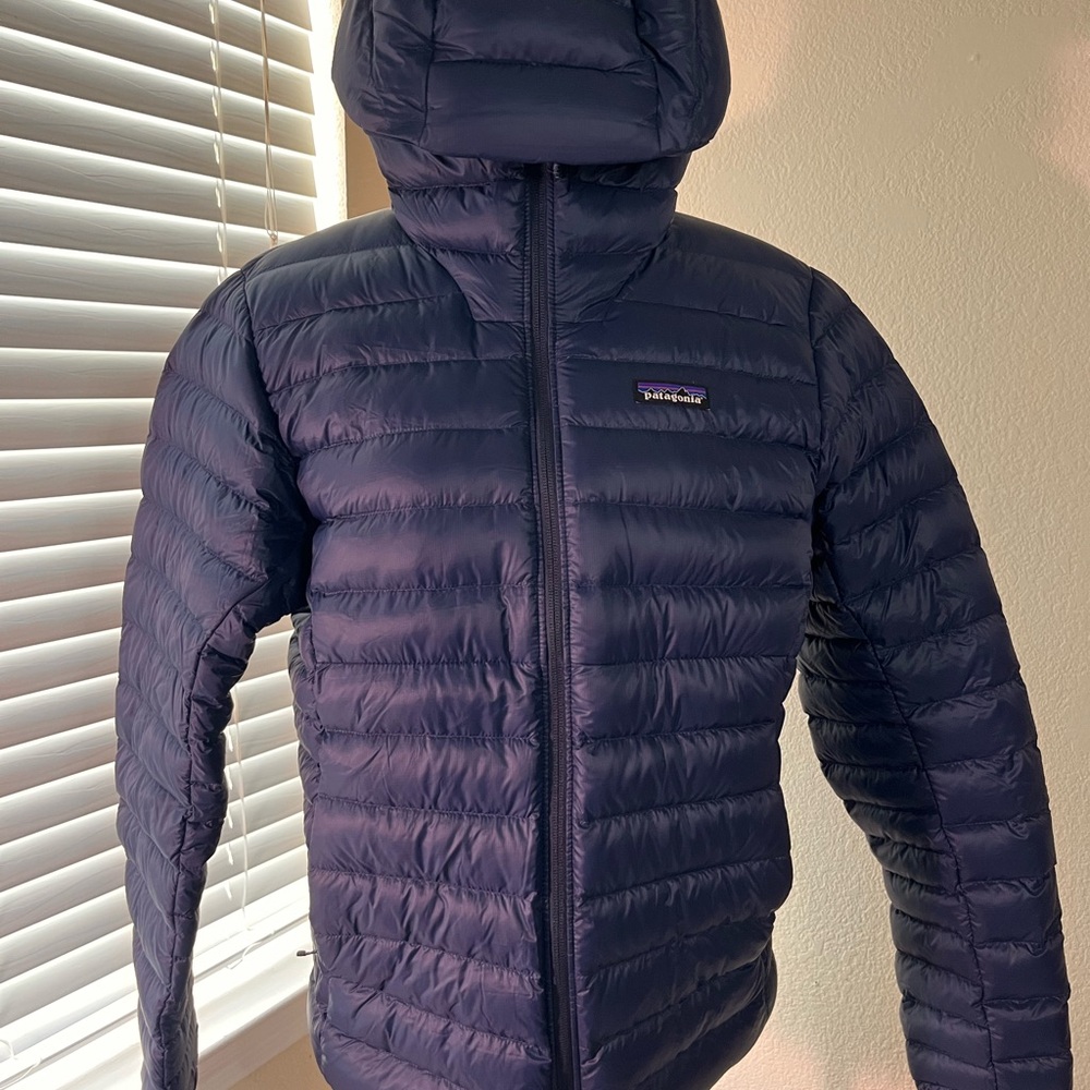 Patagonia Men's Navy Puffer Jacket